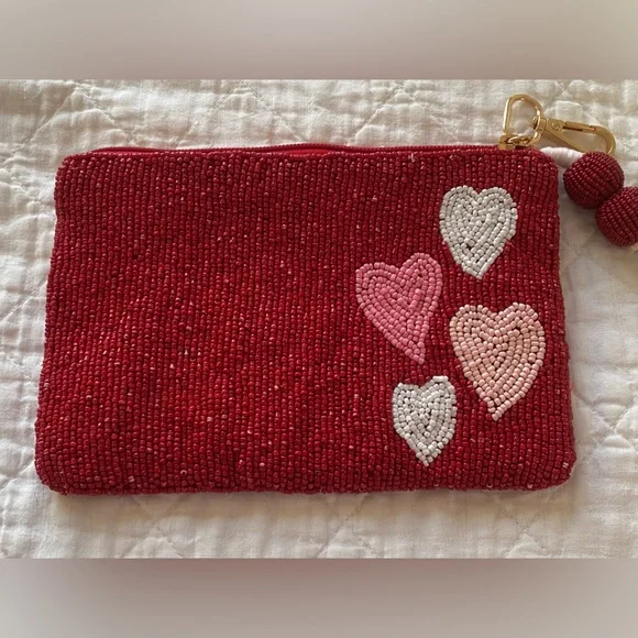 Red Beaded Heart Clutch - Picture 6 of 10